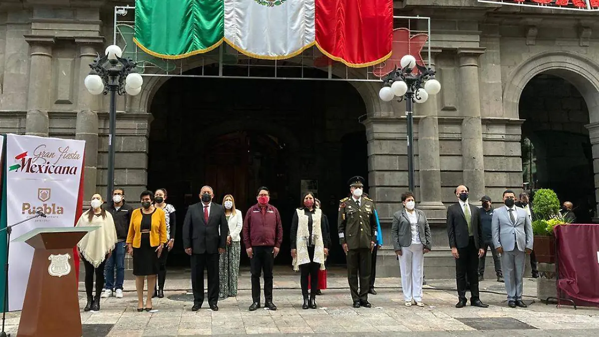 claudia rivera ceremonia independencia